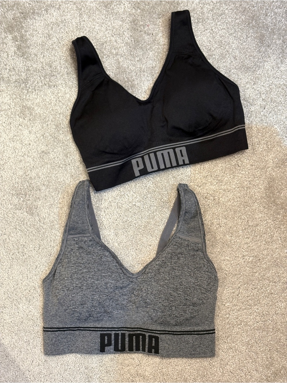 PUMA Seamless Convertible Sports Bra Set in Black & Gray NWOT